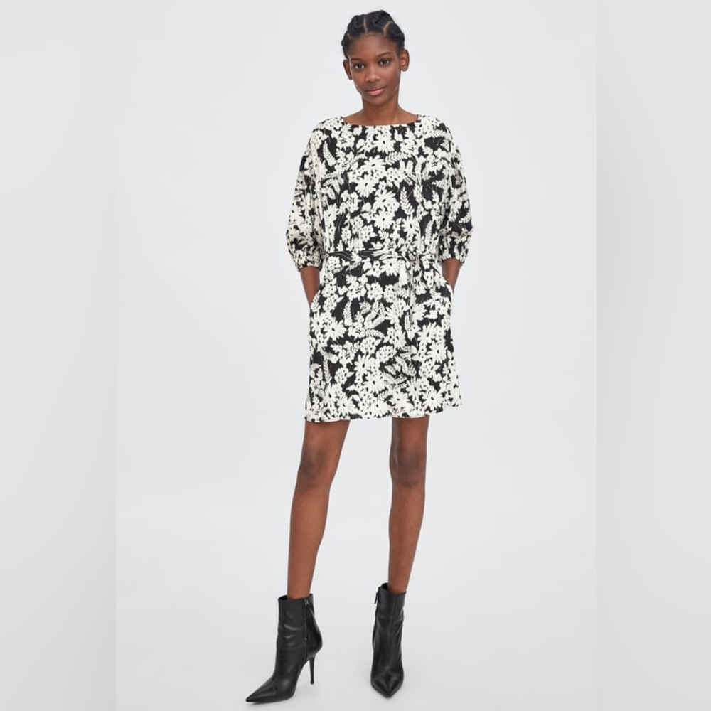 Belted floral mini dress, black&white, Size M